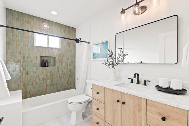 620 Iris Street, Redwood City CA: https://media.crmls.org/mediaz/fd53edf0-3b59-49a2-9fc3-03c7596103d7.jpg