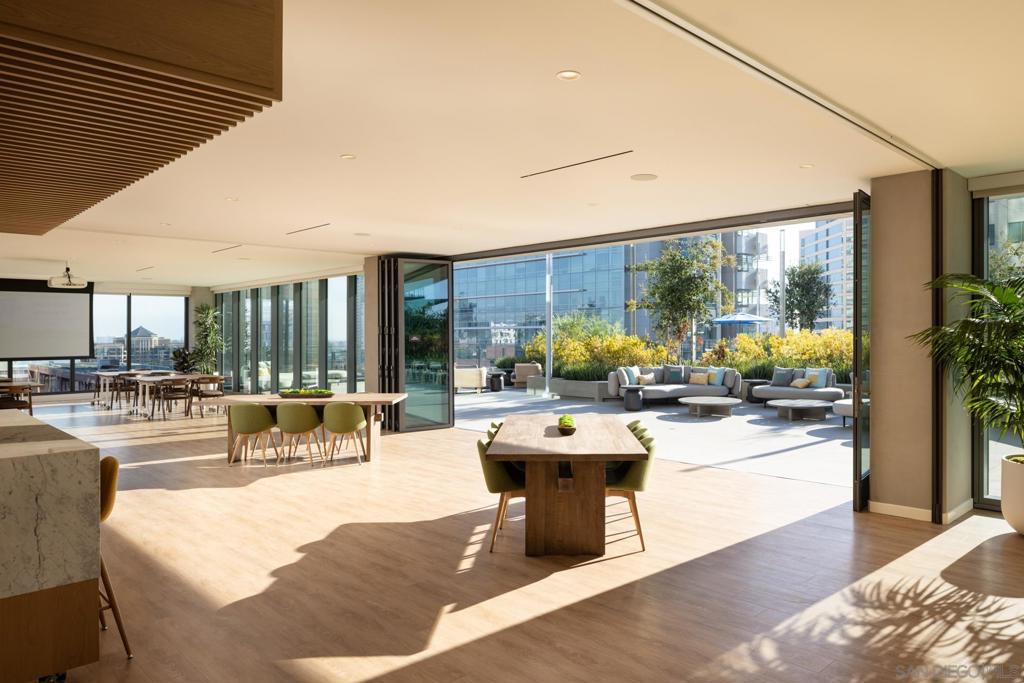 MLS #250032460SD image #16