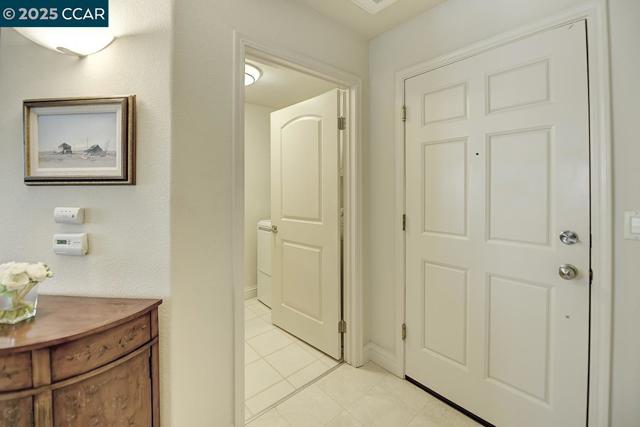 5920 Horsemans Canyon Dr, Walnut Creek CA: https://media.crmls.org/mediaz/fd5548cd-9d3e-4c3d-bc36-cfe246608961.jpg