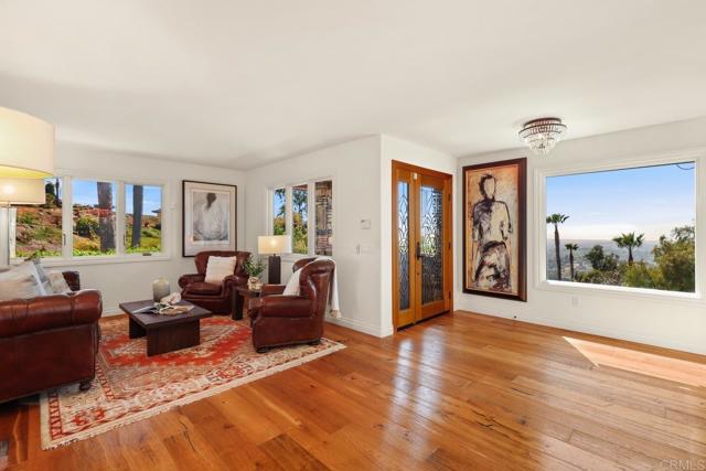 3698 Camino De Las Lomas, Vista CA: https://media.crmls.org/mediaz/fd55ce5e-0c21-4eca-8e81-122b58ab5b8b.jpg