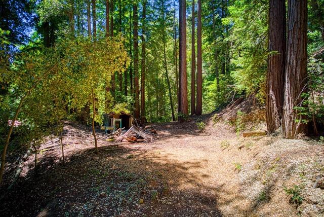 15998 Stetson Road, Los Gatos CA: https://media.crmls.org/mediaz/fd5766f5-fbb4-42bc-9857-6abcd3cbe38b.jpg