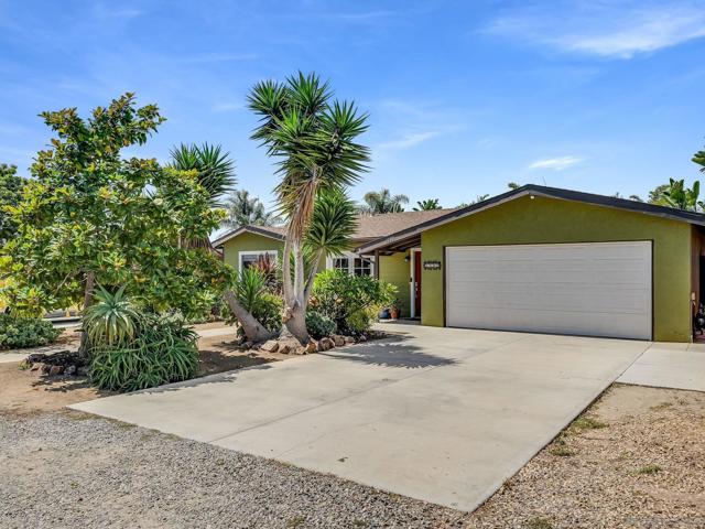 1080 Aloha Dr, Encinitas CA: https://media.crmls.org/mediaz/fd586594-ddfb-4f9d-895f-ce7c1a8ed3b4.jpg