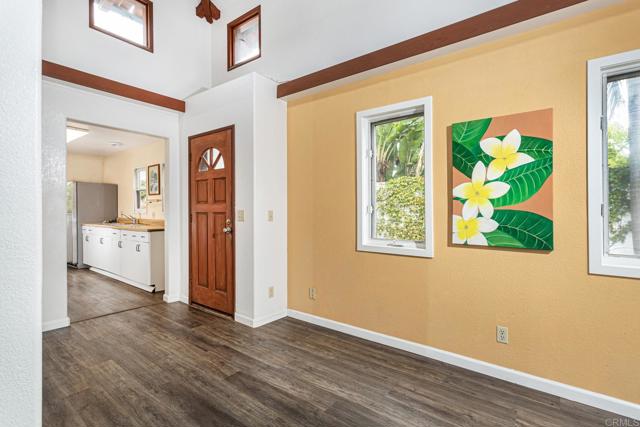 774 Laguna, Carlsbad CA: https://media.crmls.org/mediaz/fd586bb3-8df3-4514-b29f-82b8aa786de7.jpg