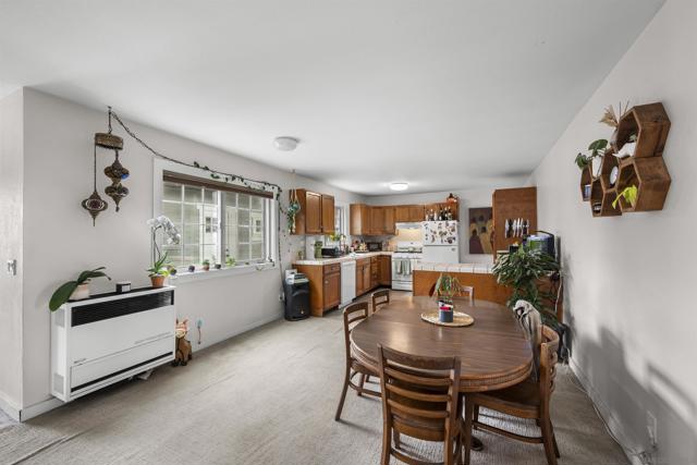 1971 Ebers Street, San Diego CA: https://media.crmls.org/mediaz/fd5894c8-28ee-4d93-8547-e164b9ceeb2c.jpg