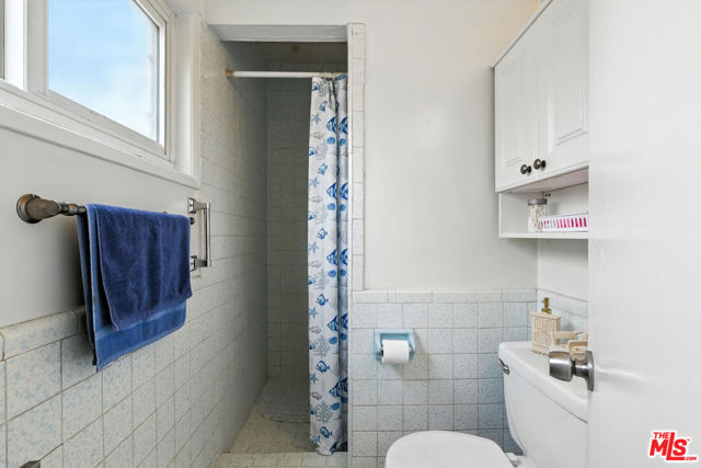 764 Lashburn Street, Sylmar CA: https://media.crmls.org/mediaz/fd59a600-4305-48ac-86d2-a35dd2ec1615.jpg