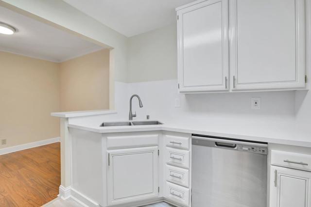 223 Kiely Boulevard, Santa Clara CA: https://media.crmls.org/mediaz/fd5a594a-3b58-462a-942d-c39ee73902f6.jpg