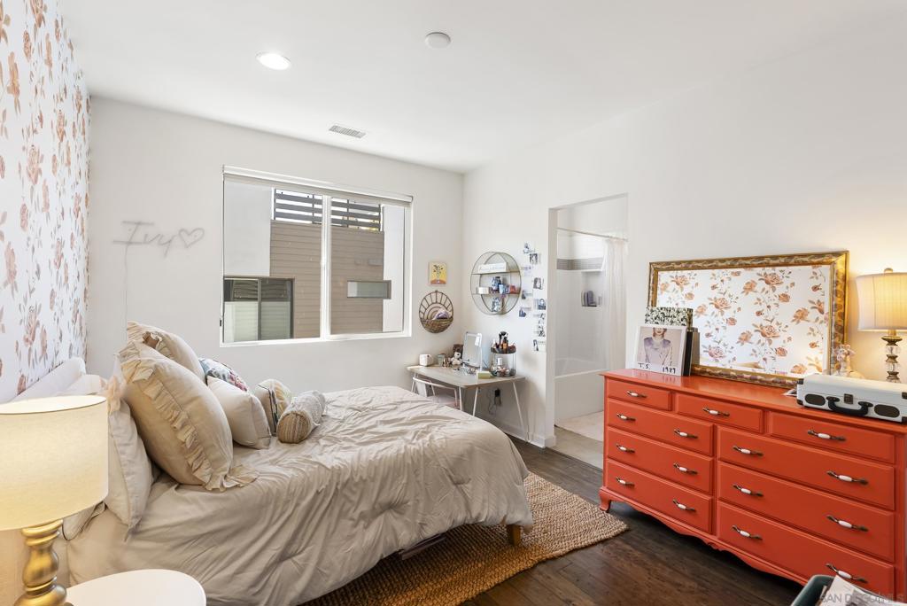 2537 State St. - photo 19