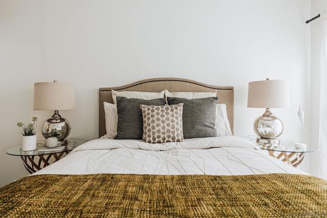 4652 Don Lorenzo Dr, Los Angeles CA: https://media.crmls.org/mediaz/fd5aa14d-7e94-4a7b-9581-783ab9574aac.jpg