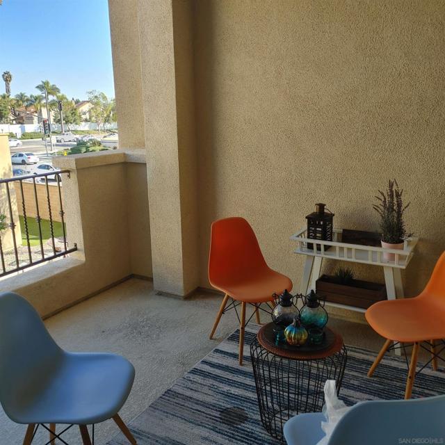 1329 Via Lucero, Oceanside CA: https://media.crmls.org/mediaz/fd5aa592-6ad7-428f-8255-7d9e403169d8.jpg