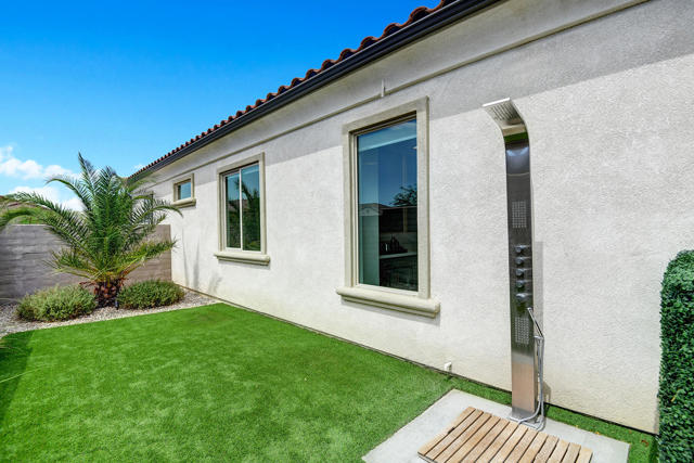 33 Magnum, Rancho Mirage, CA 92270