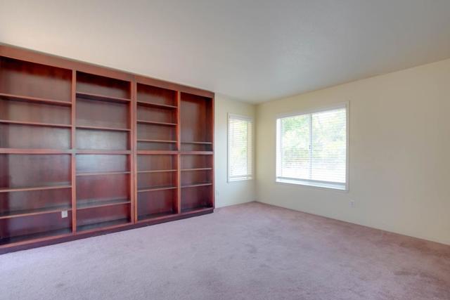 6460 Cabernet Drive, Hollister CA: https://media.crmls.org/mediaz/fd5bdeff-b6a2-44eb-b24f-dc444401eed5.jpg