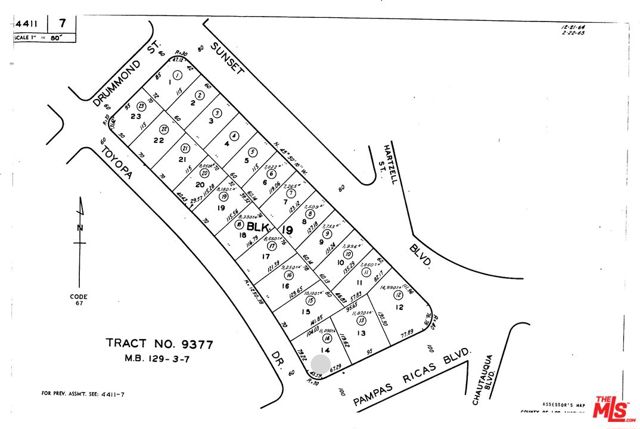 14827 Pampas Ricas Boulevard, Pacific Palisades CA: https://media.crmls.org/mediaz/fd5c4deb-7d21-4dc4-9853-ba4ded840358.jpg