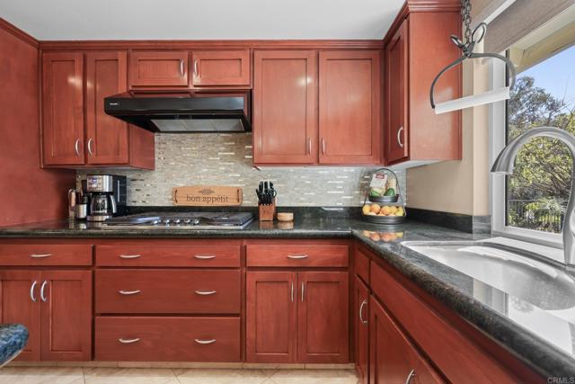 Detail Gallery Image 13 of 40 For 4873 Sunrise Valley Dr., El Cajon,  CA 92020 - 4 Beds | 2 Baths