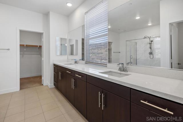 9008 Trailridge Ave, Santee CA: https://media.crmls.org/mediaz/fd5d130a-5342-4e41-a48f-95dbac64de0e.jpg