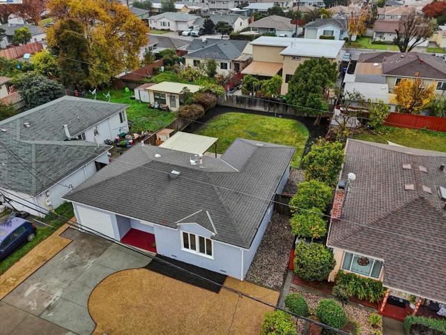 15377 Churchill St, San Leandro CA: https://media.crmls.org/mediaz/fd5d49ae-f884-40ce-95e7-fa2489eabf04.jpg