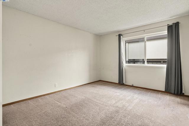 21071 Gary Dr, Hayward CA: https://media.crmls.org/mediaz/fd5d7de7-5aae-4f68-8a37-ff6ae5067342.jpg