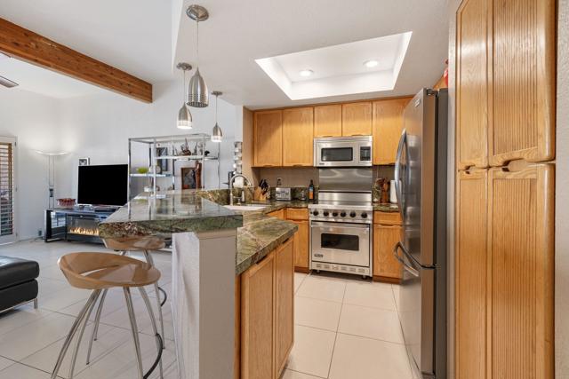Image 18 of 38 For 73449 Foxtail Lane