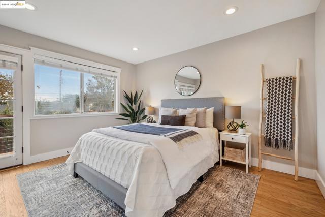 1417 Richmond St, El Cerrito CA: https://media.crmls.org/mediaz/fd5e04b5-0254-4b4e-b7c5-a3222dd98515.jpg