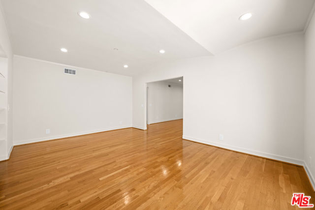 704 Westbourne Drive, West Hollywood CA: https://media.crmls.org/mediaz/fd5e552c-d0b5-4f51-a962-af6a8f608da7.jpg