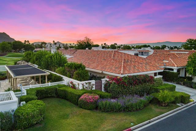 55197 Southern, La Quinta CA: https://media.crmls.org/mediaz/fd5e59f4-643f-42f8-9d1a-6ac7db243f6a.jpg