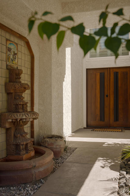 201 Augusta Drive, Palm Desert CA: https://media.crmls.org/mediaz/fd5ea8f4-642d-43dc-ac5b-9c365ebf868c.jpg