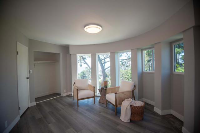 970 Columbus Street, El Granada CA: https://media.crmls.org/mediaz/fd5f7d7b-c3c6-43fc-9d47-f9f627895f0c.jpg