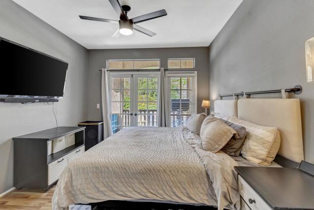 3432 Cameo Dr, Oceanside CA: https://media.crmls.org/mediaz/fd6062c2-e860-417d-886b-c95d3d9ab8ae.jpg