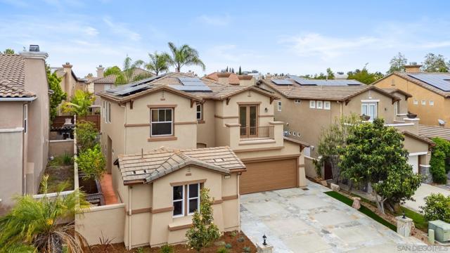13133 Via Canyon Dr, San Diego CA: https://media.crmls.org/mediaz/fd6185c9-a2bb-4d9c-92c3-a9251f13825d.jpg