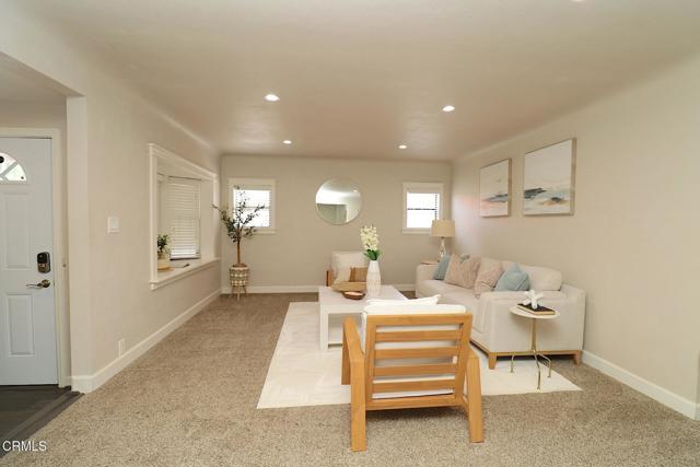 5026 Doreen Avenue, Temple City CA: https://media.crmls.org/mediaz/fd618ed1-260d-439a-a74b-d9124dd52575.jpg