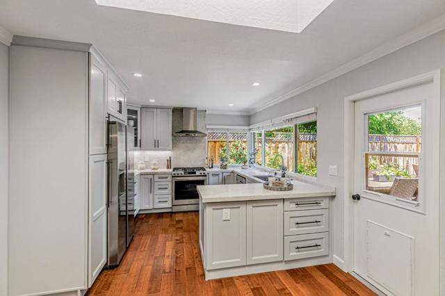 1351 Scossa Avenue, San Jose CA: https://media.crmls.org/mediaz/fd61fbe6-0adf-456a-83ce-3febb69b98dd.jpg
