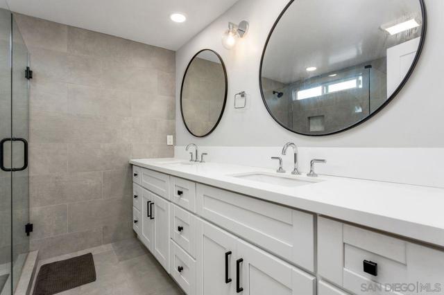 423 Alvarado Ter, Vista CA: https://media.crmls.org/mediaz/fd62a29f-1101-499b-9fa1-cf8e90056a5f.jpg