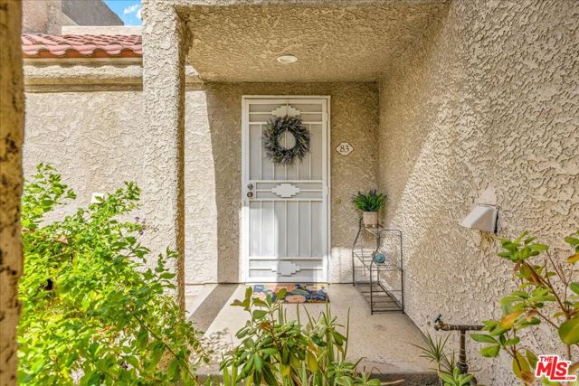 2700 Lawrence Crossley Road #83, Palm Springs, CA 92264