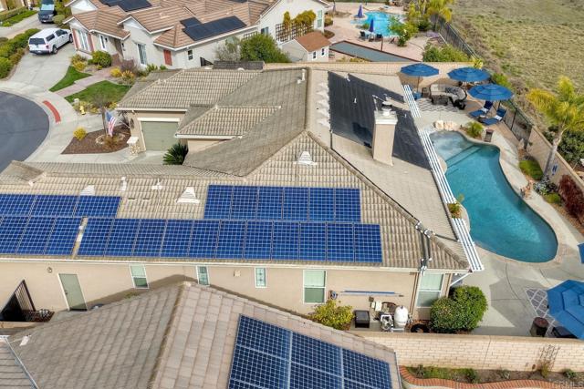 2682 Dundee Glen, Escondido CA: https://media.crmls.org/mediaz/fd632051-9d5e-4084-97ca-fd41f87d0538.jpg