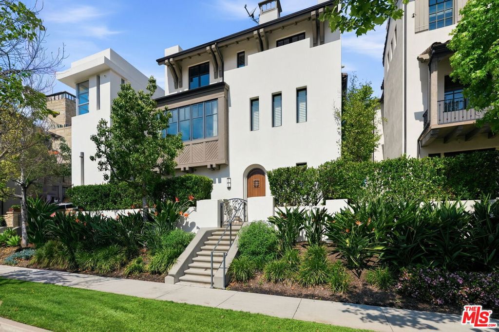 13079 Bluff Creek Drive