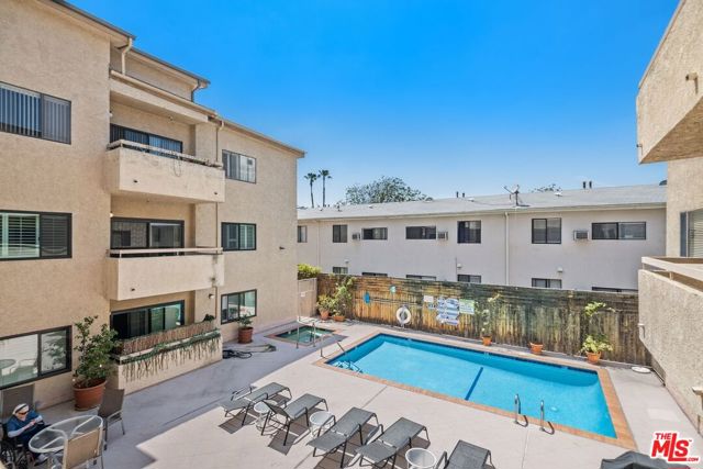 14630 Dickens Street, Sherman Oaks CA: https://media.crmls.org/mediaz/fd648601-3356-4bb4-8f1f-760b41a4db57.jpg
