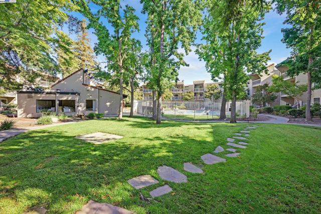 1087 Murrieta Blvd, Livermore CA: https://media.crmls.org/mediaz/fd6647d3-e473-4009-a461-6688259eb22c.jpg