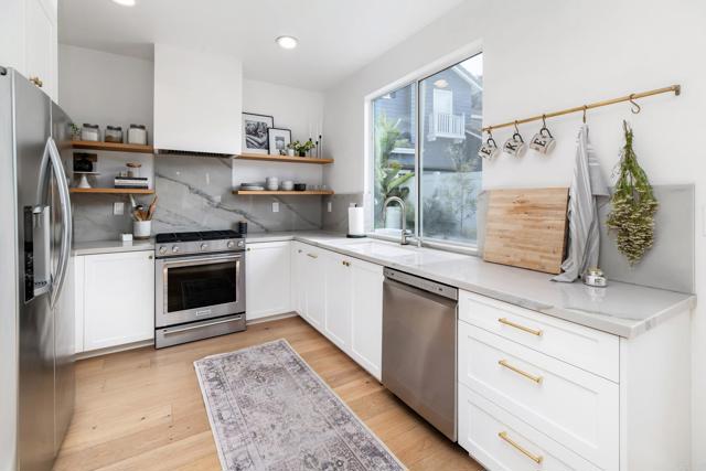 Detail Gallery Image 1 of 1 For 1203 Cambria Way, Encinitas,  CA 92024 - 3 Beds | 2/1 Baths