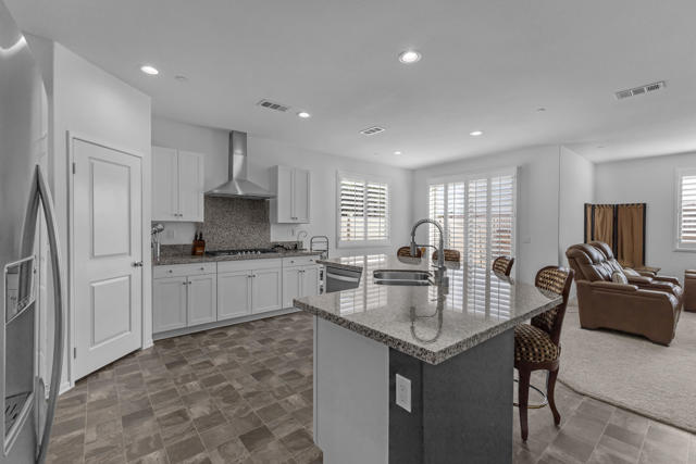 50610 Calle Cebrino, Coachella CA: https://media.crmls.org/mediaz/fd671813-18ca-4e8d-914d-f4bcc66e1bed.jpg