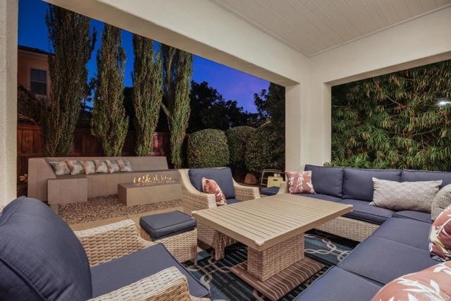 Detail Gallery Image 4 of 59 For 3642 Glen Avenue, Carlsbad,  CA 92010 - 4 Beds | 4/1 Baths