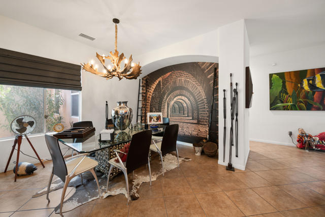 7 Chopin Court, Rancho Mirage CA: https://media.crmls.org/mediaz/fd685f01-4ac1-4fd5-a5b1-133c7ade2f92.jpg