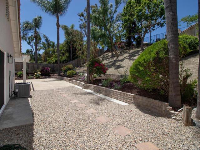 Detail Gallery Image 34 of 40 For 1219 Sunglow Dr, Oceanside,  CA 92056 - 4 Beds | 2 Baths