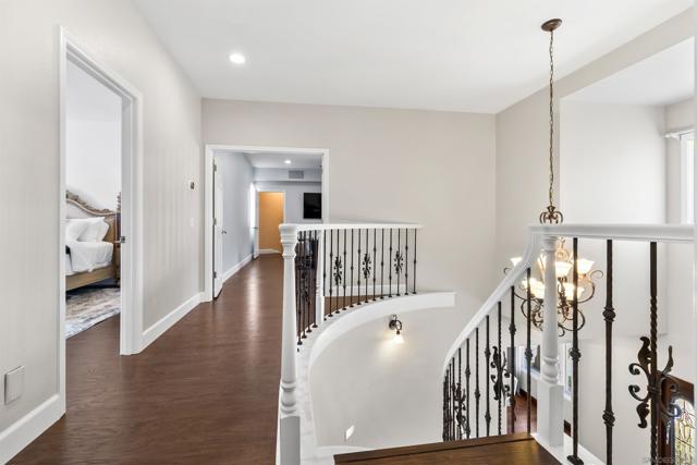 17941 Vista Lomas Dr, Poway CA: https://media.crmls.org/mediaz/fd6a69b6-898a-4fe4-86e8-83a910a3d440.jpg