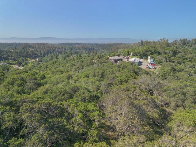 524 Echo Valley Road, Prunedale CA: https://media.crmls.org/mediaz/fd6b5252-c186-4d5b-9094-3749bf03159b.jpg