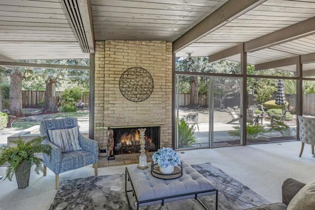 19269 De Havilland Drive, Saratoga CA: https://media.crmls.org/mediaz/fd6bd623-3847-4a02-bc18-e5861ddd3d9d.jpg