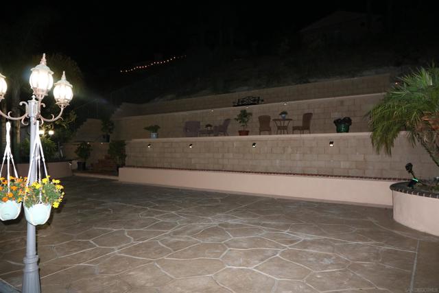 1175 SANTA OLIVIA RD, Chula Vista CA: https://media.crmls.org/mediaz/fd6c21a6-52fe-4bb5-87d7-a6247297678c.jpg