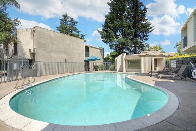 1045 Peach Ave, El Cajon CA: https://media.crmls.org/mediaz/fd6c8427-3195-4bc1-8c62-56cd14f9a962.jpg