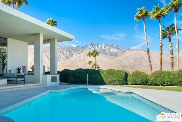 2432 Southridge Drive, Palm Springs, California 92264, 3 Bedrooms Bedrooms, ,1 BathroomBathrooms,Single Family Residence,For Sale,Southridge,24458521