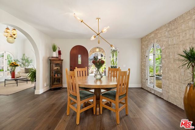 2276 La Granada Drive, Los Angeles CA: https://media.crmls.org/mediaz/fd6da6c3-2edf-43f8-a794-07381f51c9b0.jpg
