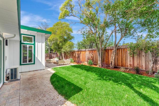 4225 Park Boulevard, Palo Alto CA: https://media.crmls.org/mediaz/fd6ee8c5-90b7-4b0f-8487-8b7ec6ad7b58.jpg