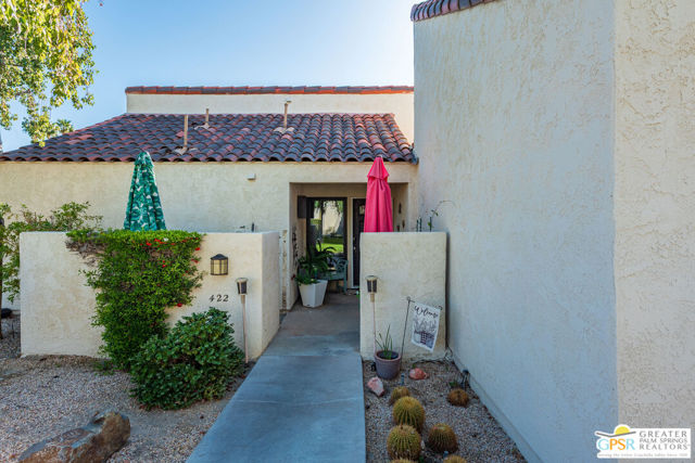 422 Forest Hills Drive, Rancho Mirage CA: https://media.crmls.org/mediaz/fd6f47e8-70a6-407d-a136-55e9d891b18e.jpg